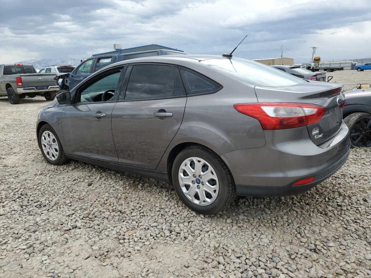 1FAHP3F21CL290279 2012 Ford Focus Se