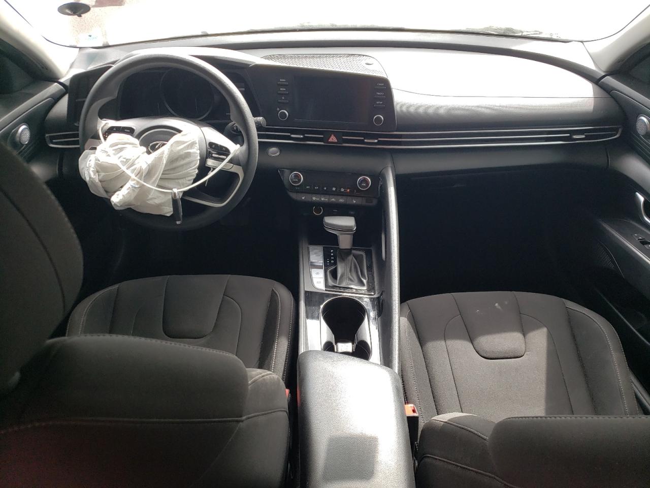 KMHLM4AJXNU028495 2022 Hyundai Elantra Blue