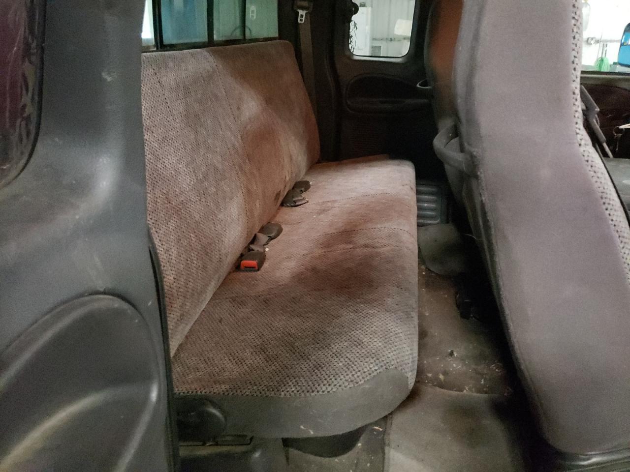 1B7MF3364YJ137675 2000 Dodge Ram 3500