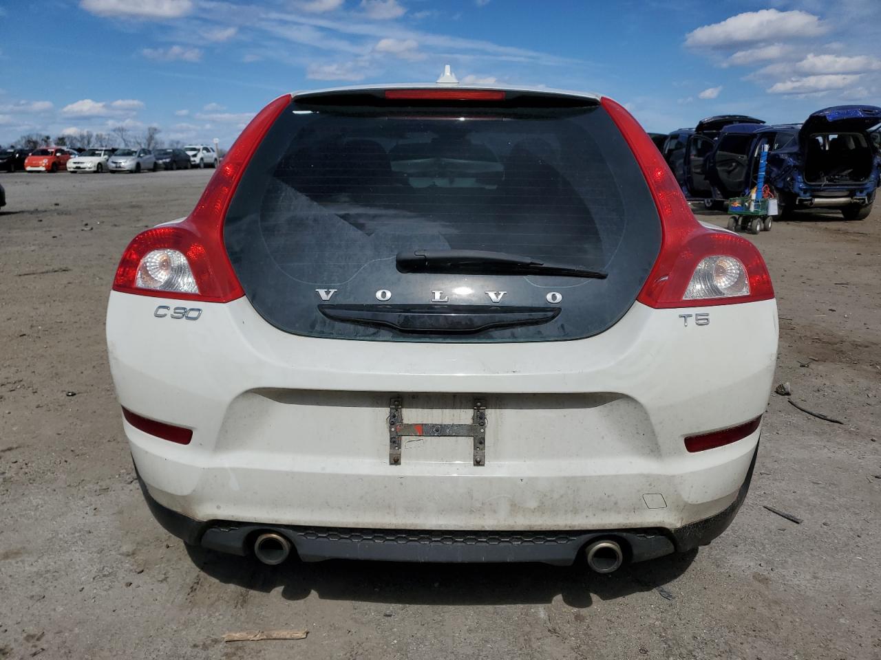 2012 Volvo C30 T5 vin: YV1672MK6C2265134