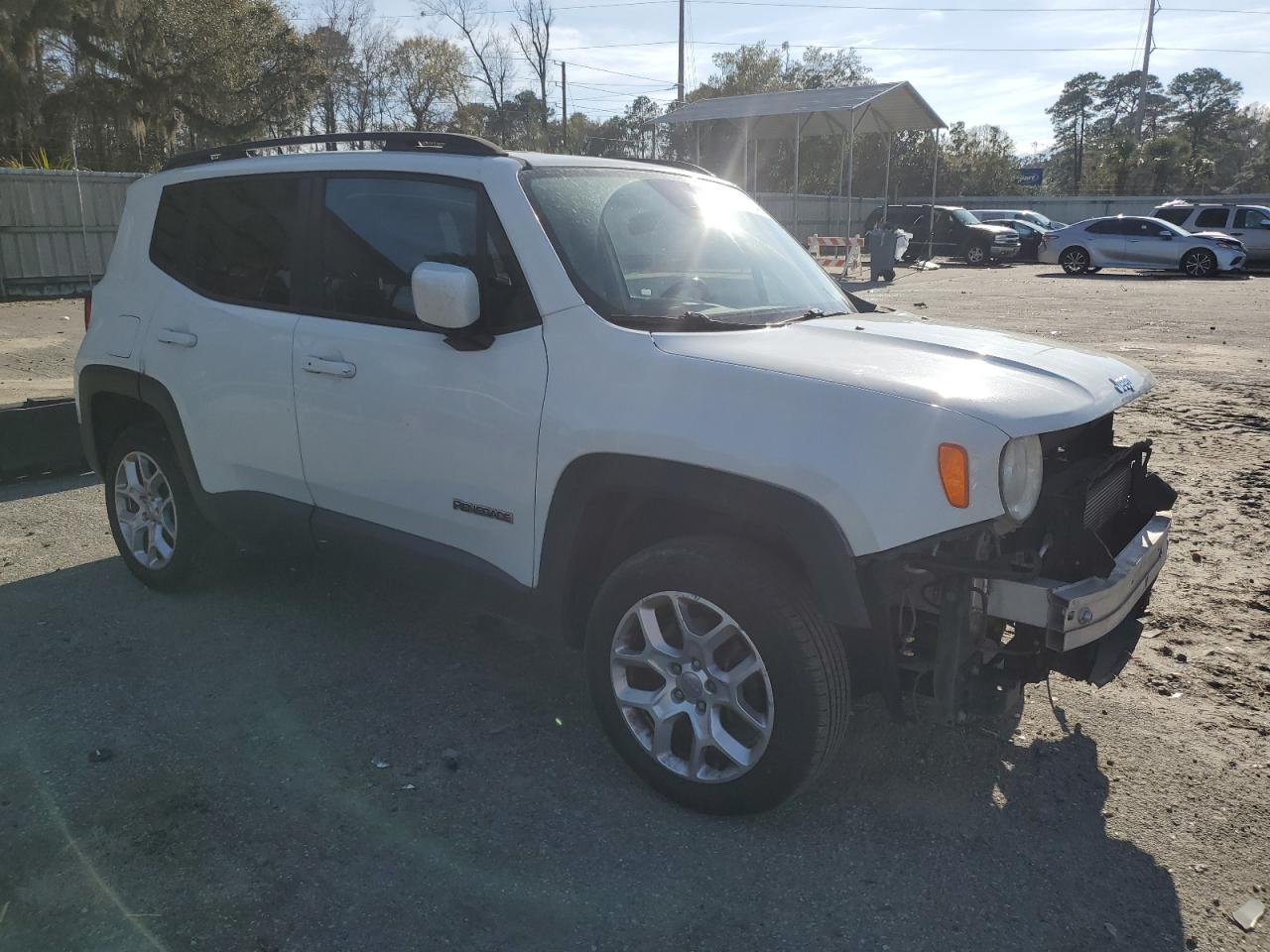 ZACCJBBT9GPE00334 2016 Jeep Renegade Latitude