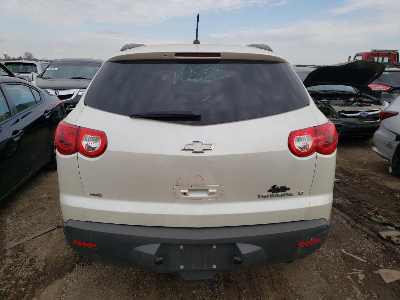 1GNKVJED5CJ407782 2012 Chevrolet Traverse Lt