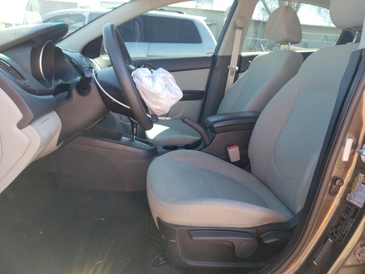 KNAFU4A26A5266744 2010 Kia Forte Ex