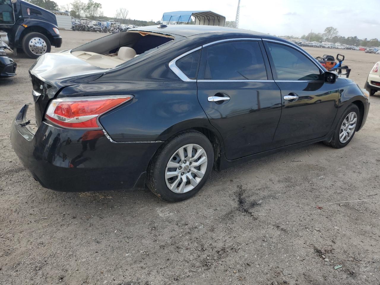 1N4AL3AP3FC268899 2015 Nissan Altima 2.5