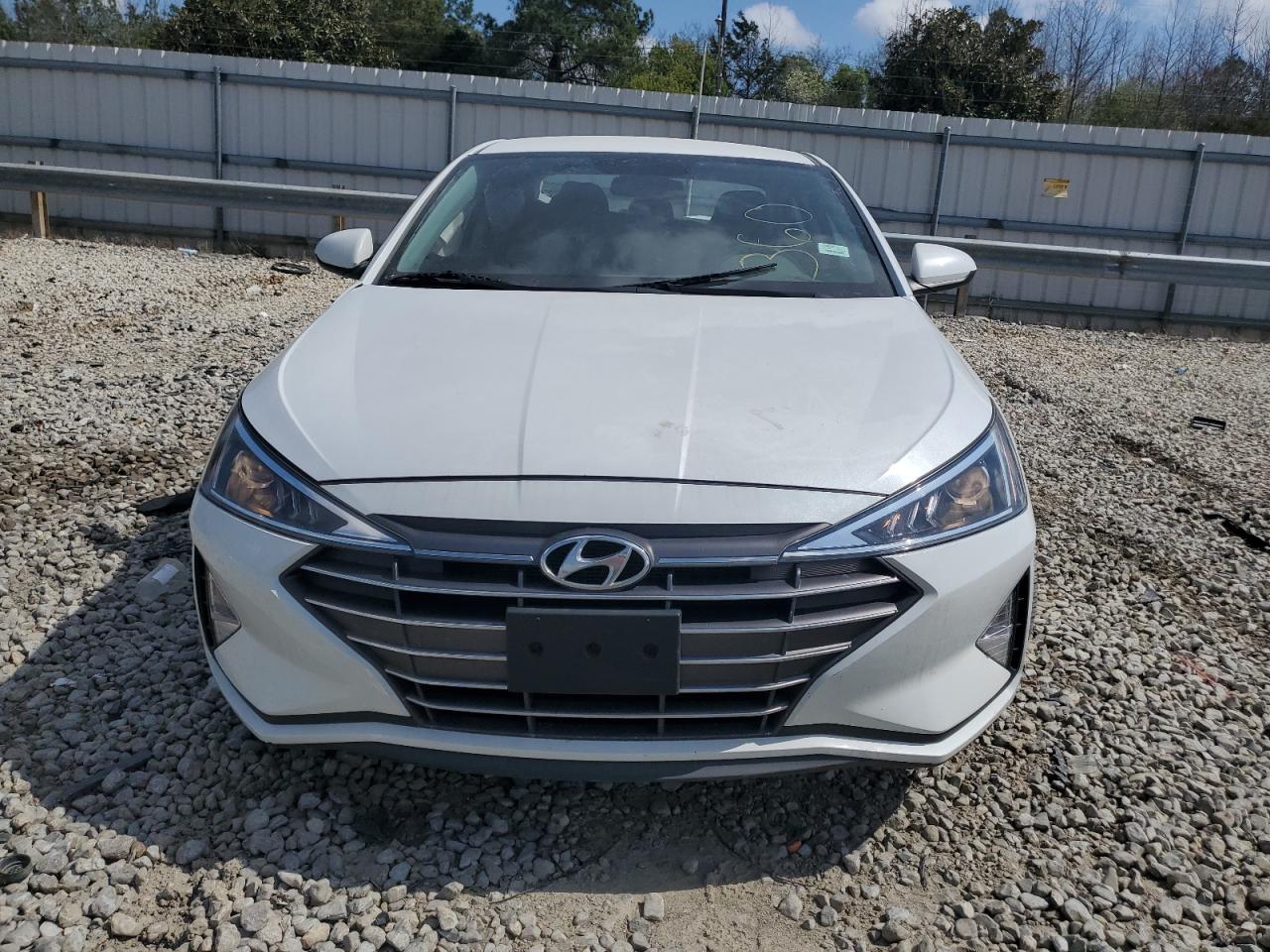 5NPD74LFXKH424117 2019 Hyundai Elantra Se