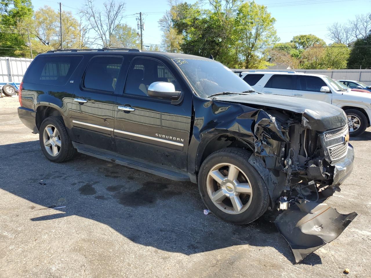 1GNSCKE06DR260156 2013 Chevrolet Suburban C1500 Ltz