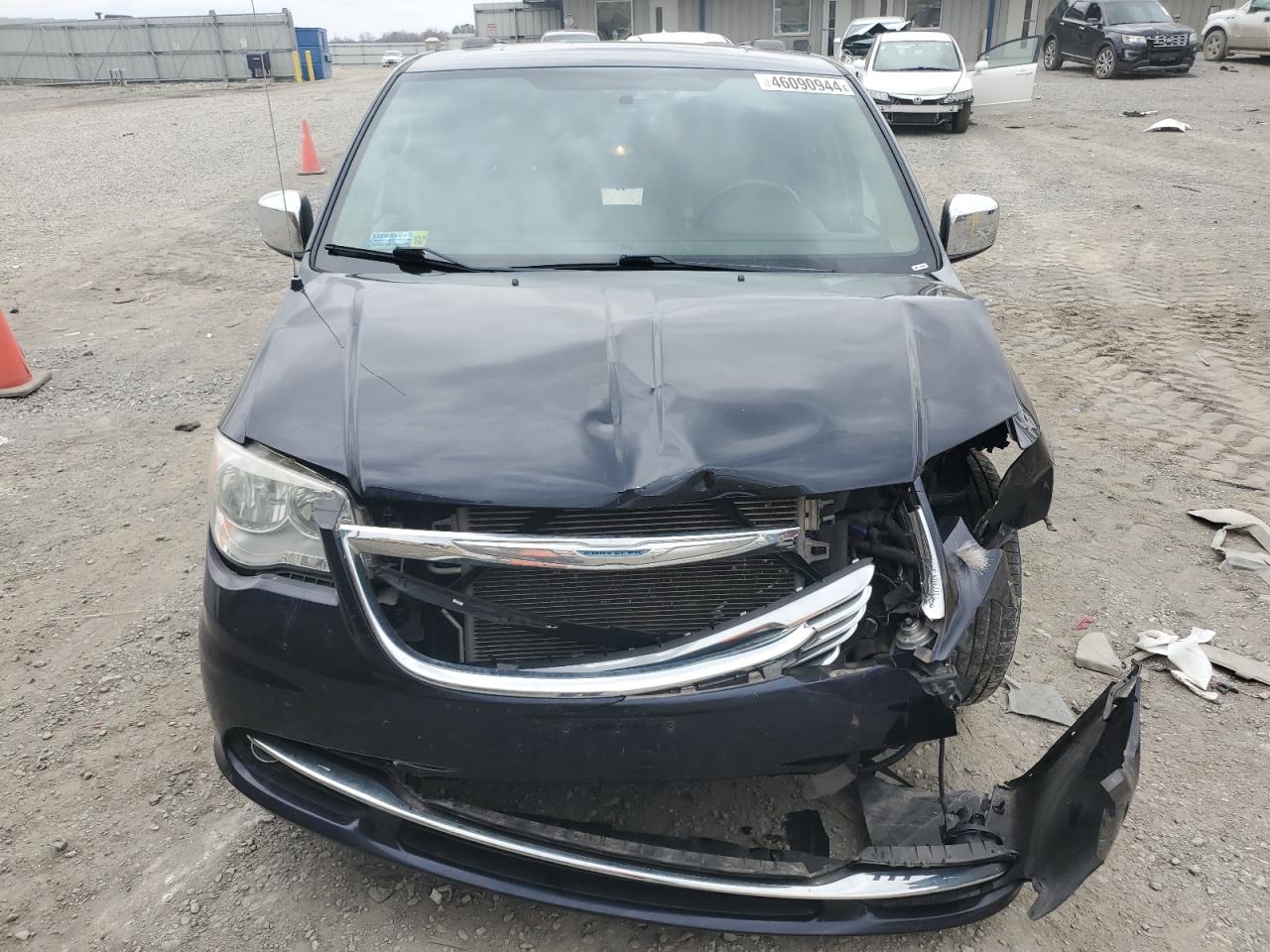 2A4RR8DG5BR749995 2011 Chrysler Town & Country Touring L