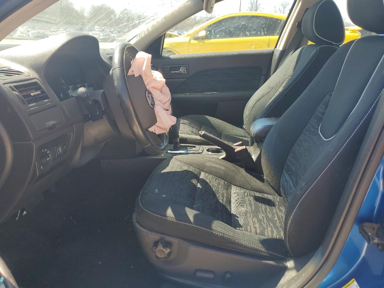 3FAHP0HA7BR232373 2011 Ford Fusion Se