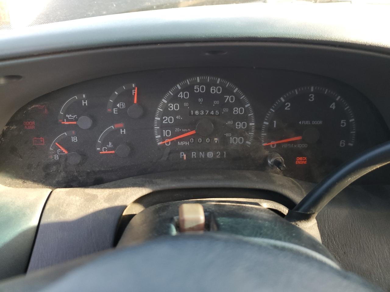 1FTZX1768WNA51597 1998 Ford F150