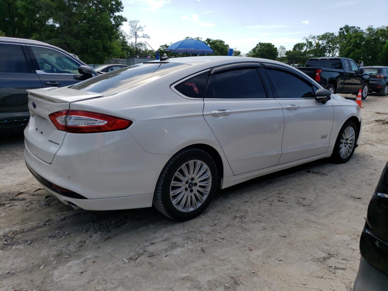 3FA6P0SU7ER265386 2014 Ford Fusion Titanium Phev