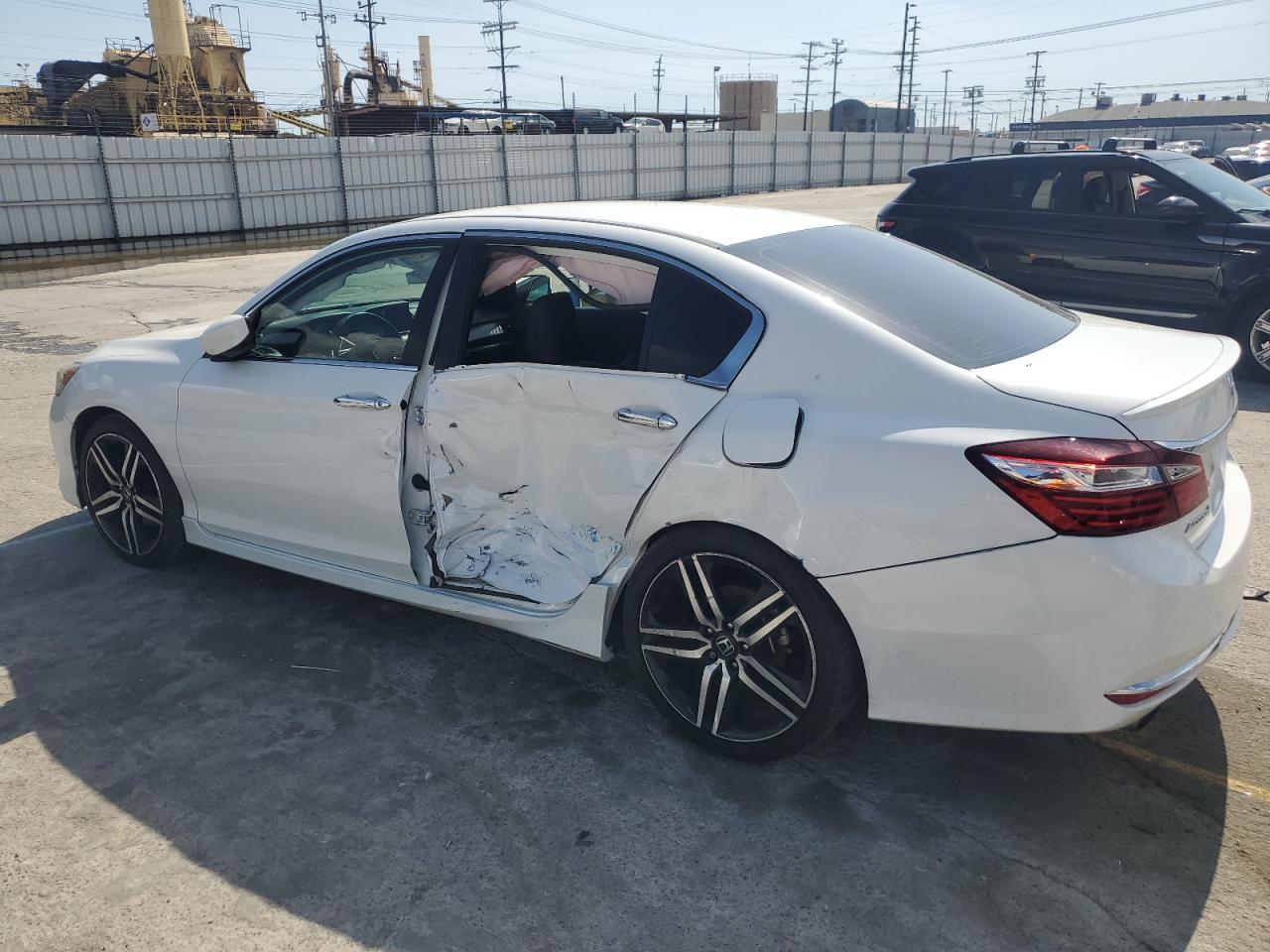 1HGCR2F52GA186261 2016 Honda Accord Sport