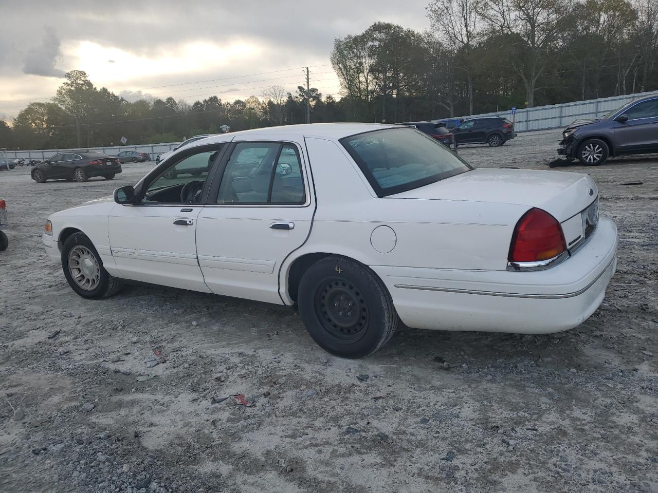 2FAFP74W8WX128435 1998 Ford Crown Victoria Lx