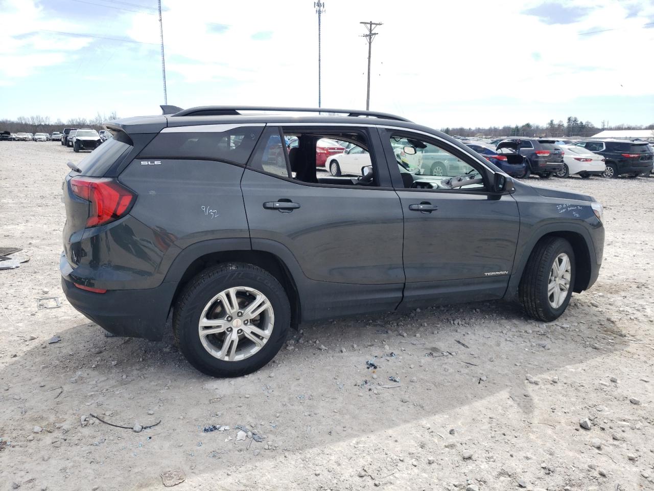 3GKALMEV8JL263188 2018 GMC Terrain Sle