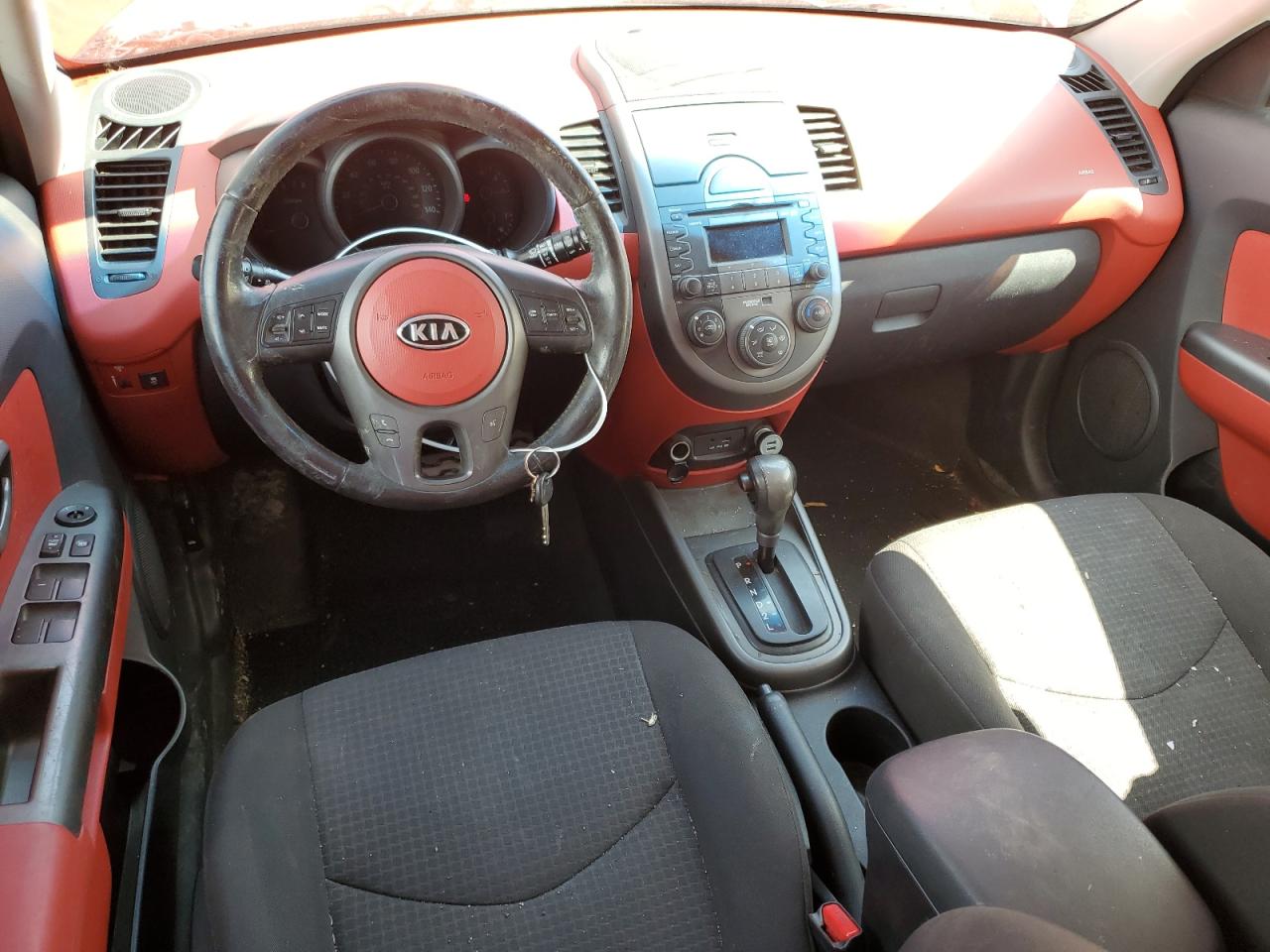 KNDJT2A21A7046047 2010 Kia Soul +