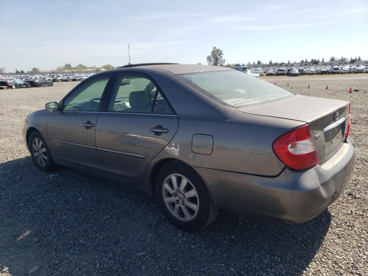 4T1BF32K94U575294 2004 Toyota Camry Le