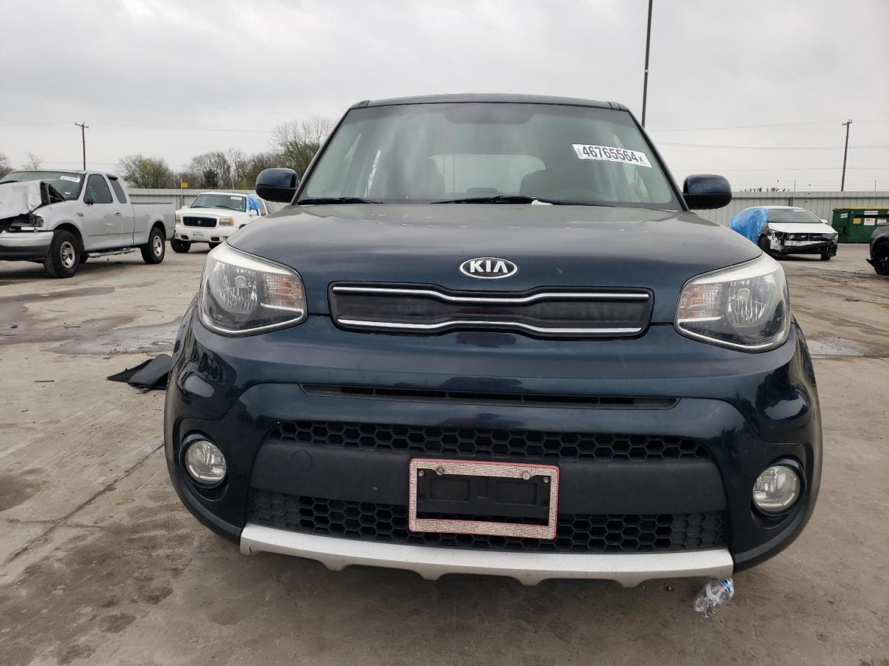 KNDJP3A53J7542276 2018 Kia Soul +