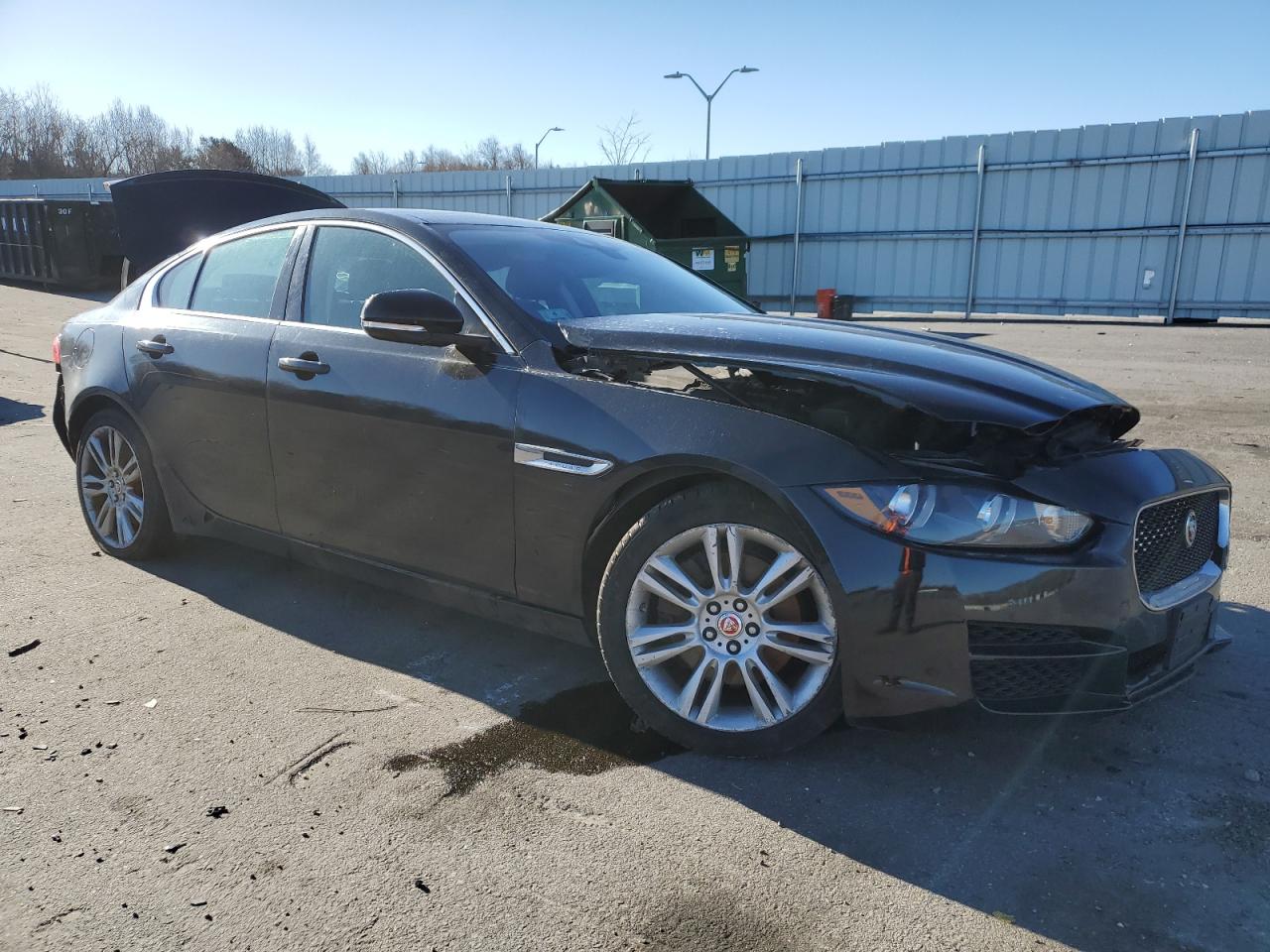 Lot #3024518365 2019 JAGUAR XE