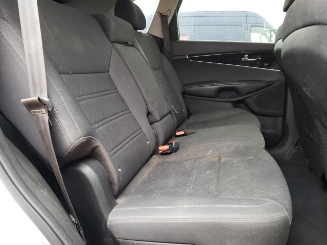 5XYPGDA33JG351815 2018 Kia Sorento Lx