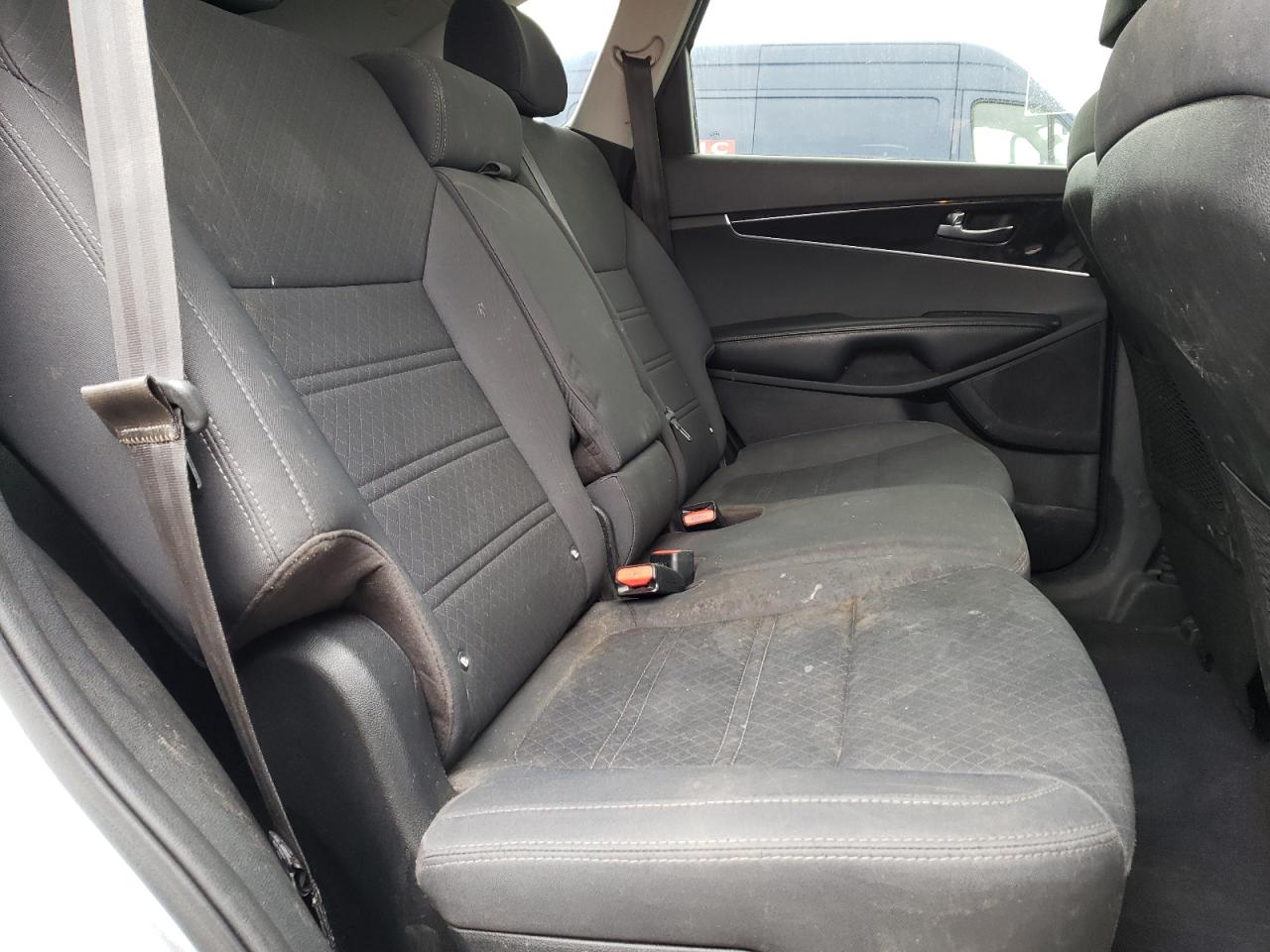 5XYPGDA33JG351815 2018 Kia Sorento Lx 5XYPGDA33JG351815 2018 Kia Sorento Lx