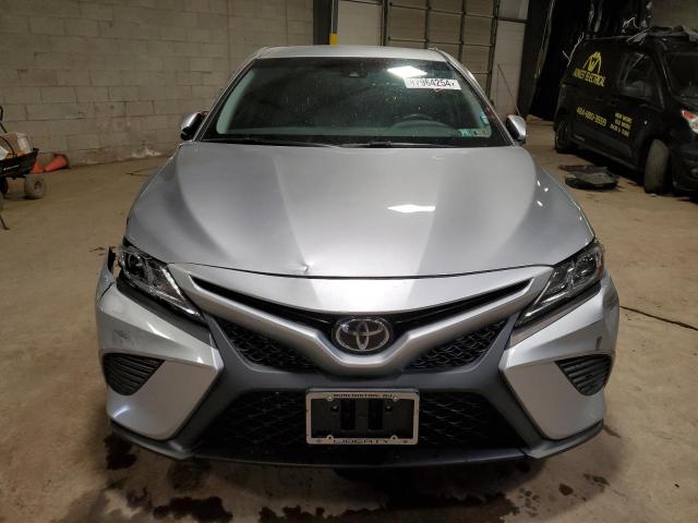 2018 Toyota Camry L VIN: 4T1B11HK4JU674479 Lot: 47964254