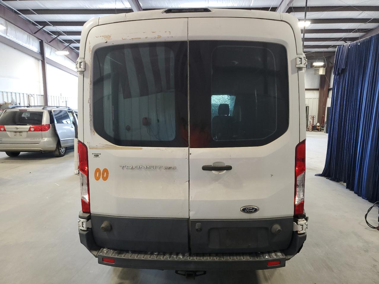 1FTYR2CM1GKA63965 2016 Ford Transit T-250