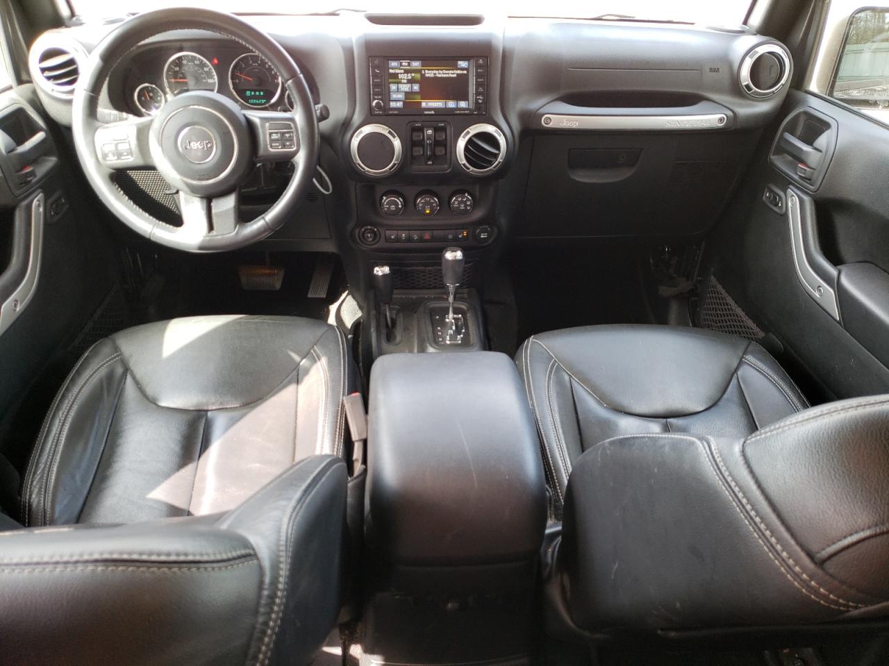 1C4BJWEG9HL684359 2017 Jeep Wrangler Unlimited Sahara