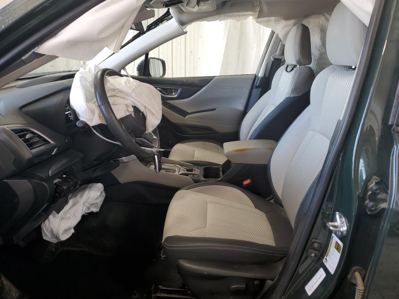 JF2SKAEC0NH475086 2022 Subaru Forester Premium