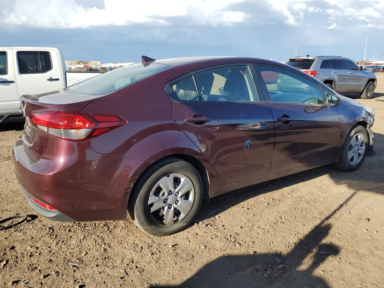 3KPFL4A75HE144960 2017 Kia Forte Lx