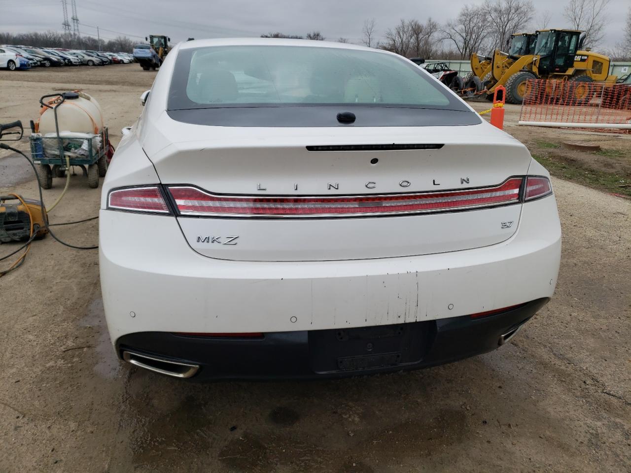 Lot #2443367775 2015 LINCOLN MKZ
