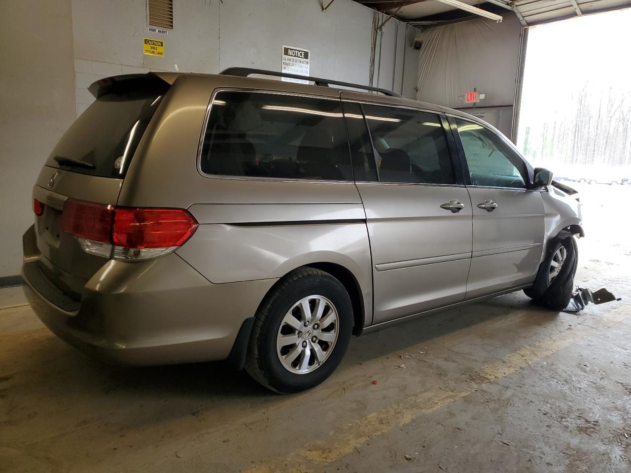 5FNRL38718B115138 2008 Honda Odyssey Exl