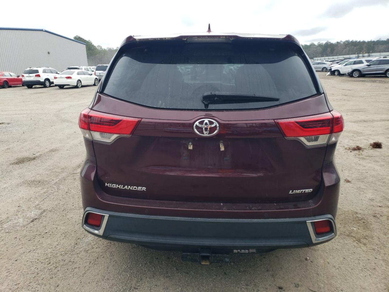 2018 Toyota Highlander Limited vin: 5TDYZRFH5JS263027