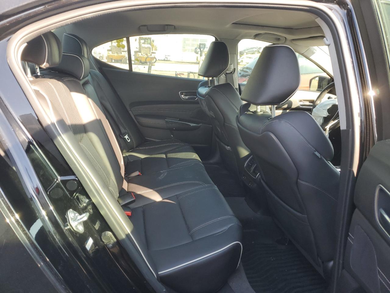 19UUB1F73JA800813 2018 Acura Tlx Elite