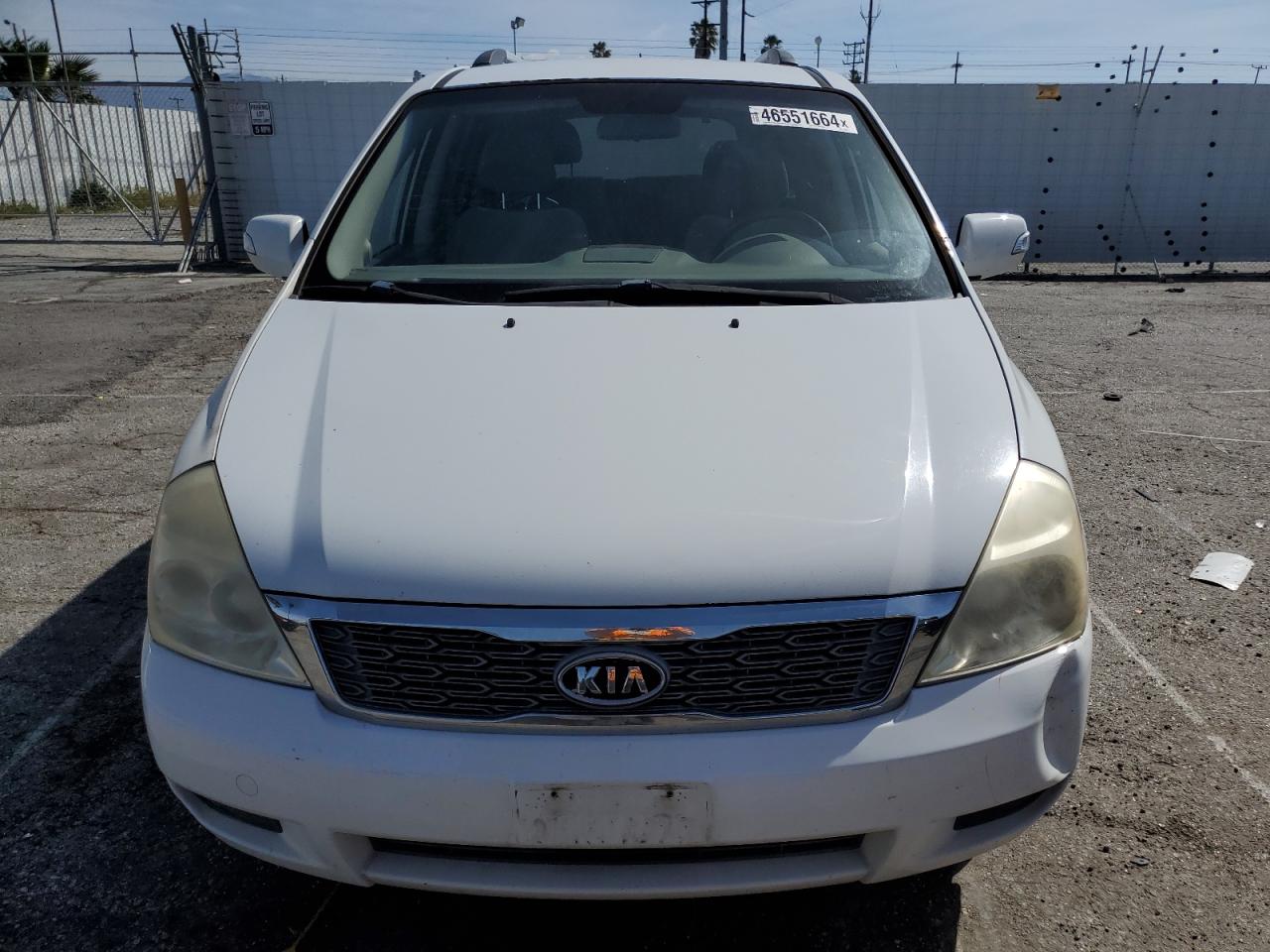 KNDMG4C74B6411589 2011 Kia Sedona Lx