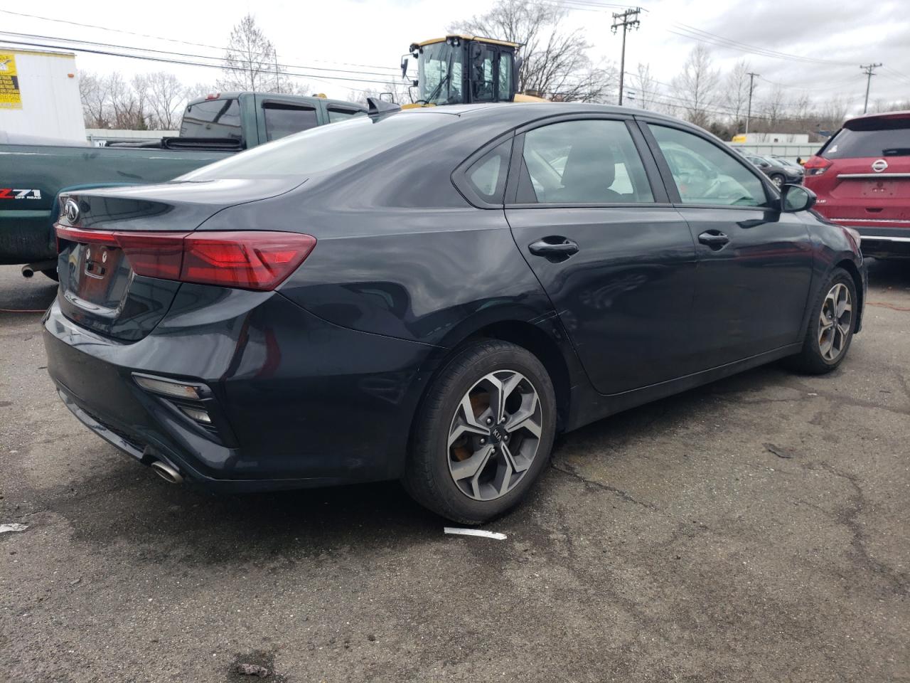 2019 Kia Forte Fe vin: 3KPF24AD1KE087432