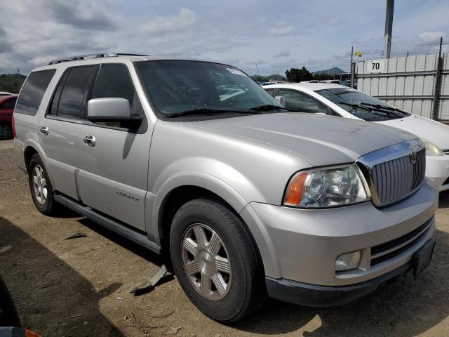 2005 Lincoln Navigator VIN: 5LMFU275X5LJ24562 Lot: 48111794