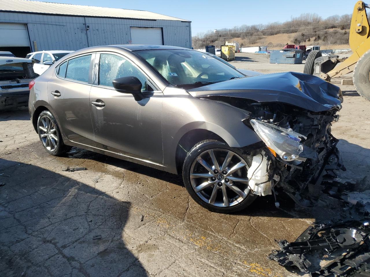 3MZBN1V32JM164297 2018 Mazda 3 Touring