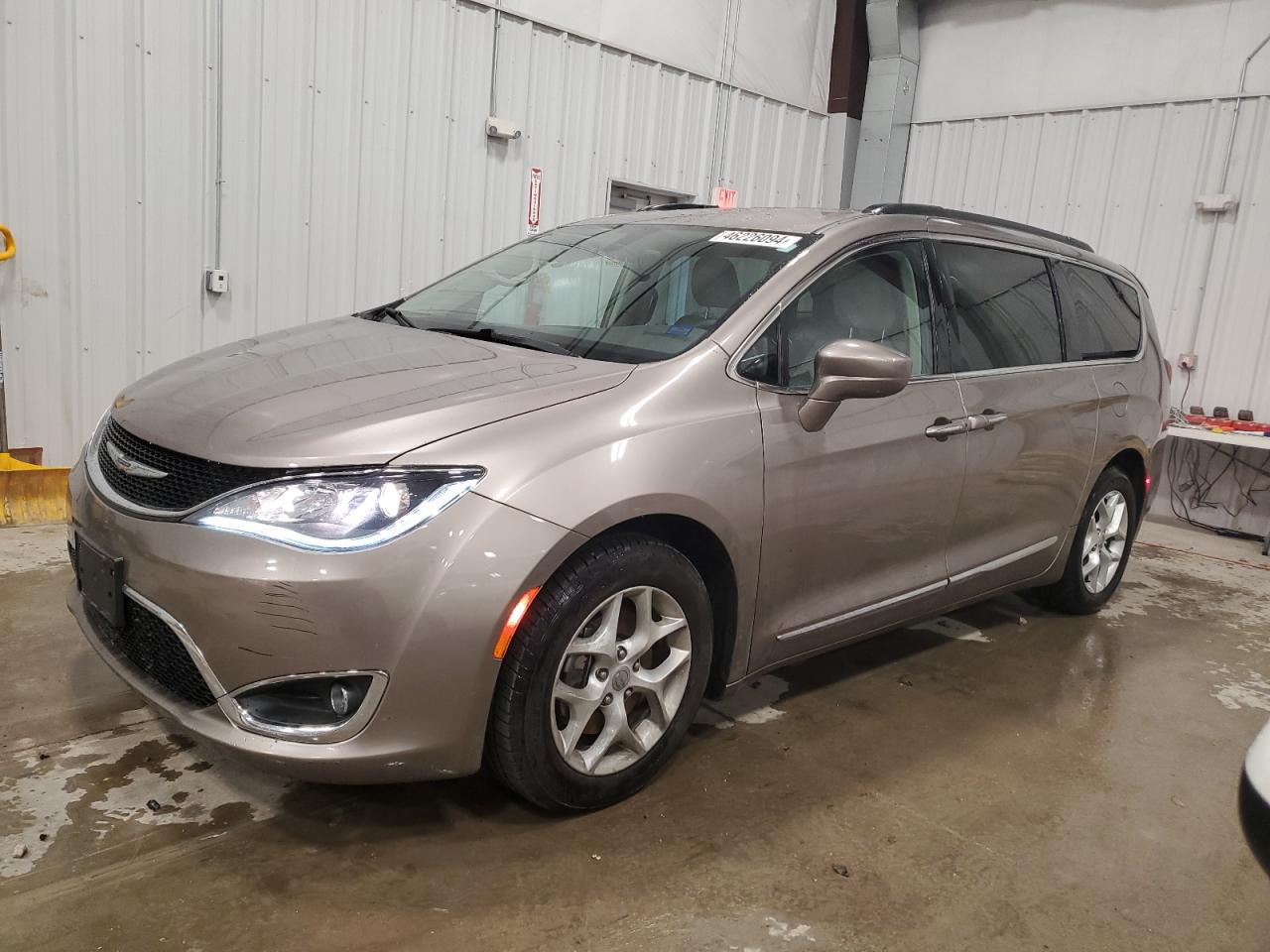 2C4RC1BG1HR638287 2017 Chrysler Pacifica Touring L