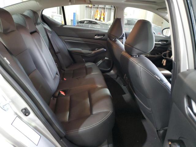 2023 Nissan Altima - Image 10