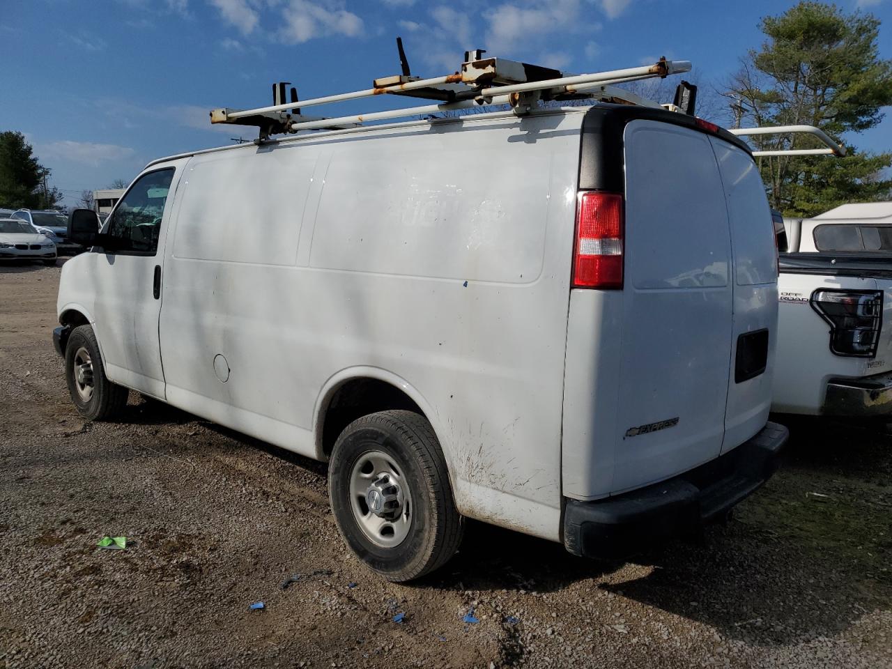 1GCWGAFG4J1167280 2018 Chevrolet Express G2500