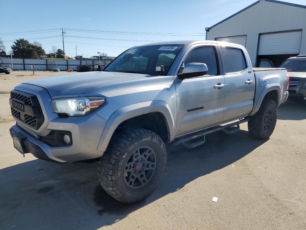 2018 Toyota Tacoma Double Cab vin: 3TMCZ5AN7JM188573