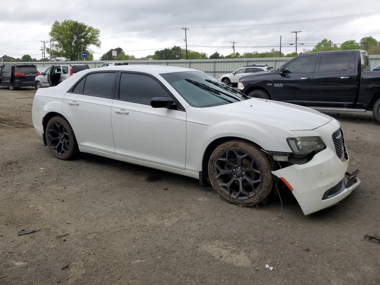 2C3CCAAG3KH589926 2019 Chrysler 300 Touring
