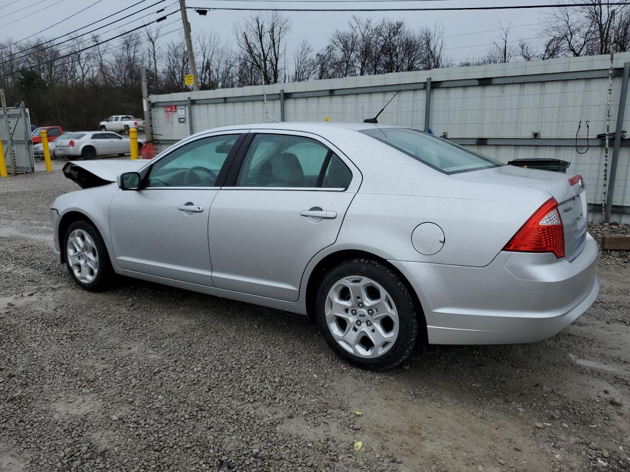 3FAHP0HAXBR217561 2011 Ford Fusion Se