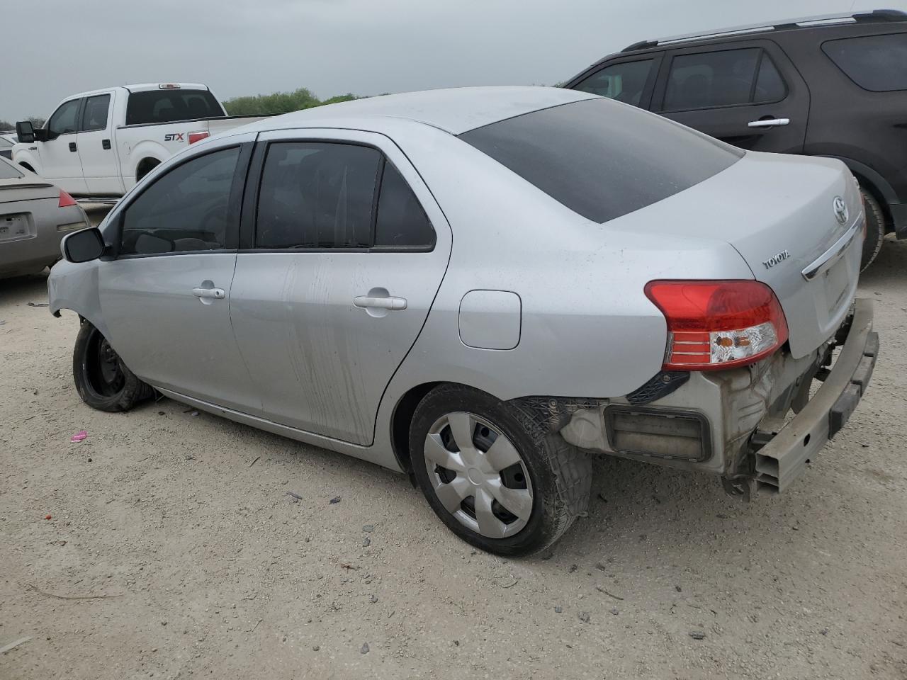 JTDBT4K30A4067576 2010 Toyota Yaris