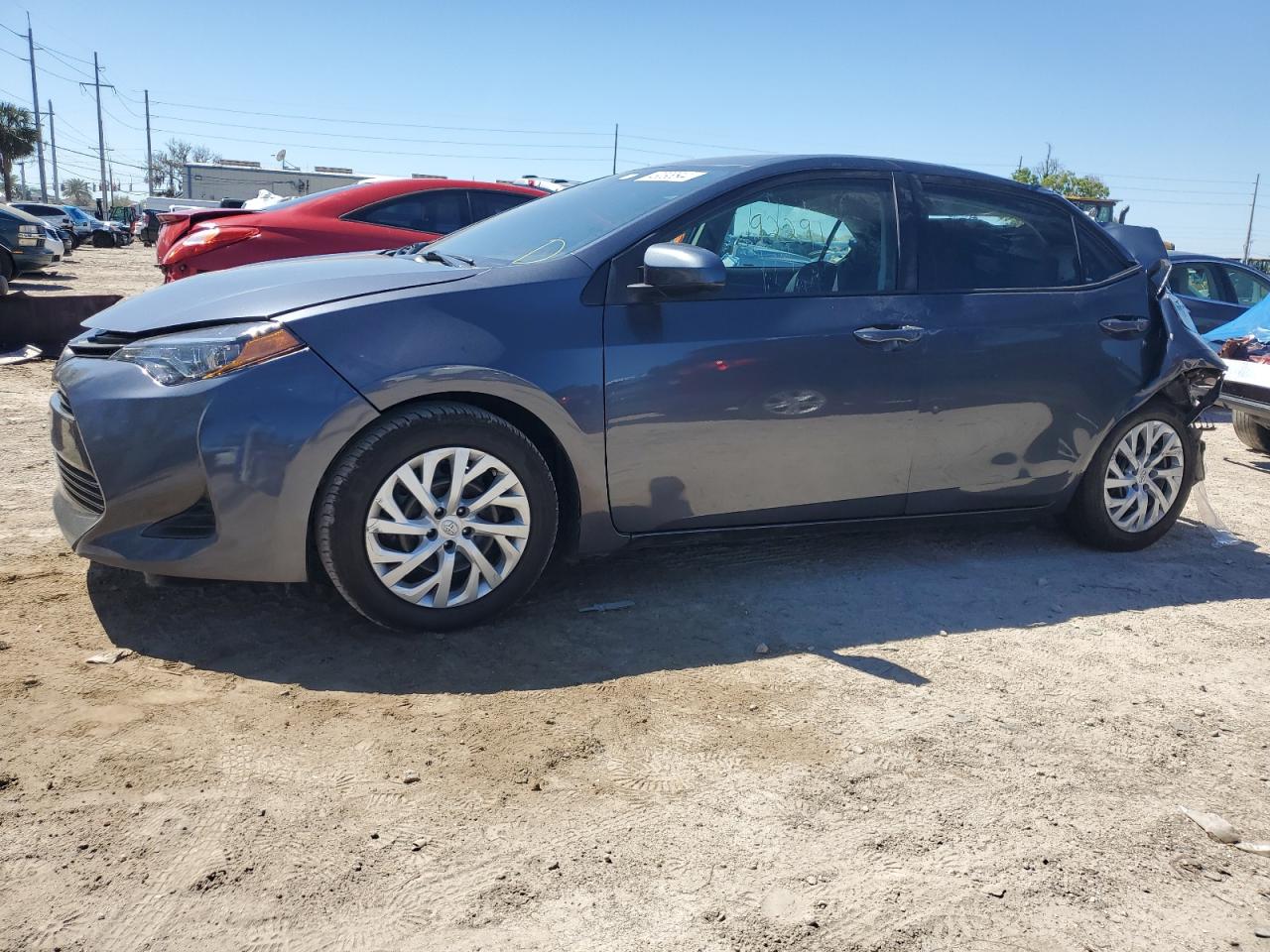 5YFBURHE1KP888204 2019 Toyota Corolla Le