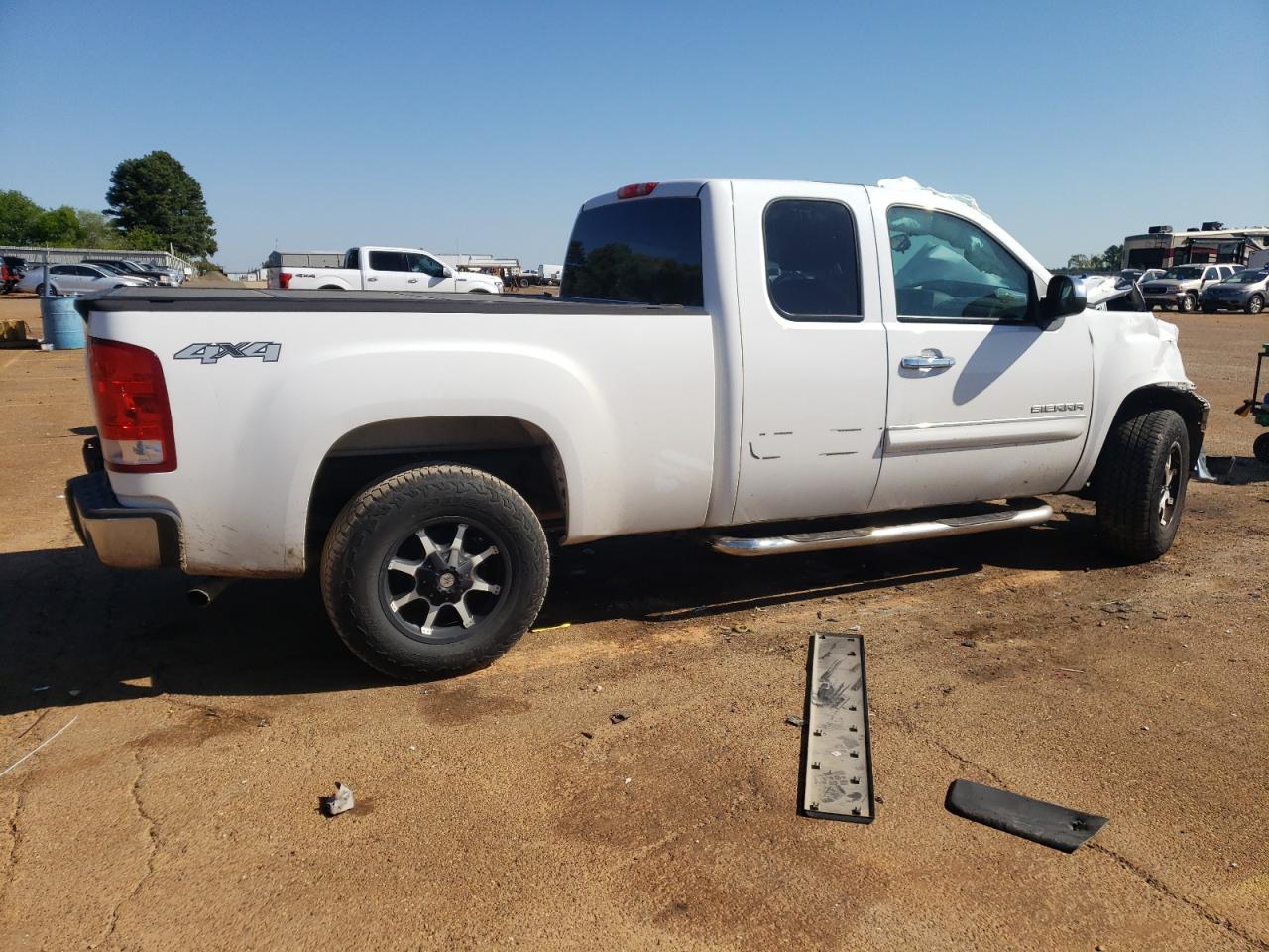 1GTR2VE71DZ318859 2013 GMC Sierra K1500 Sle