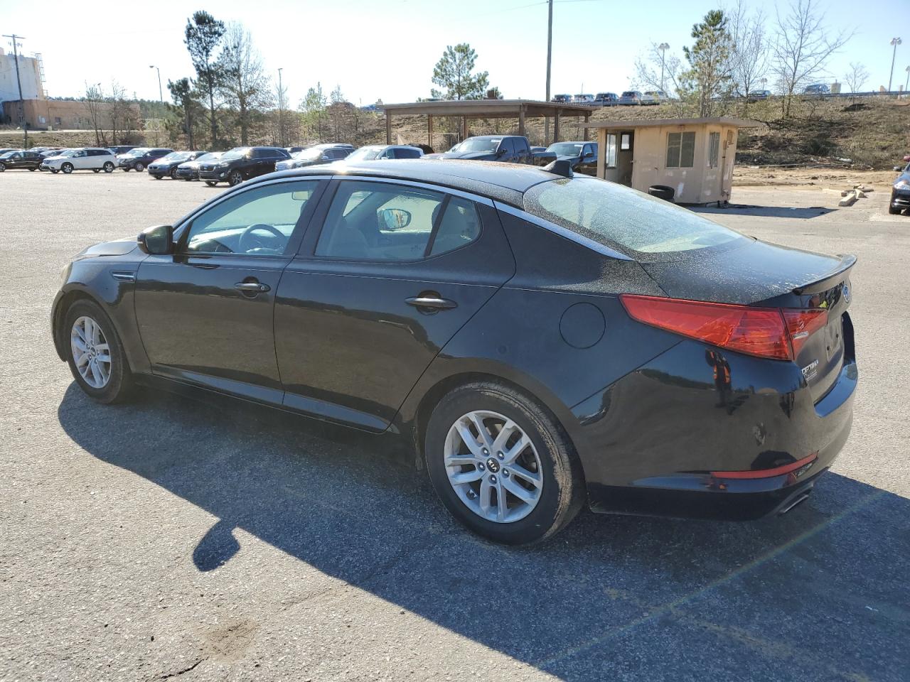 KNAGM4A79B5064952 2011 Kia Optima Lx