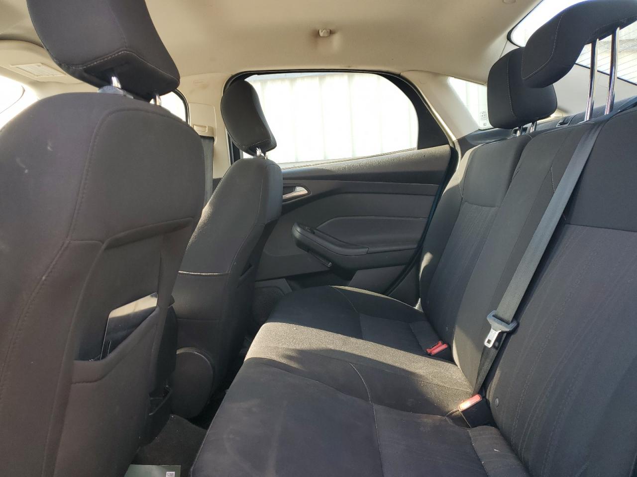 1FADP3F27HL257745 FORD FOCUS 2017