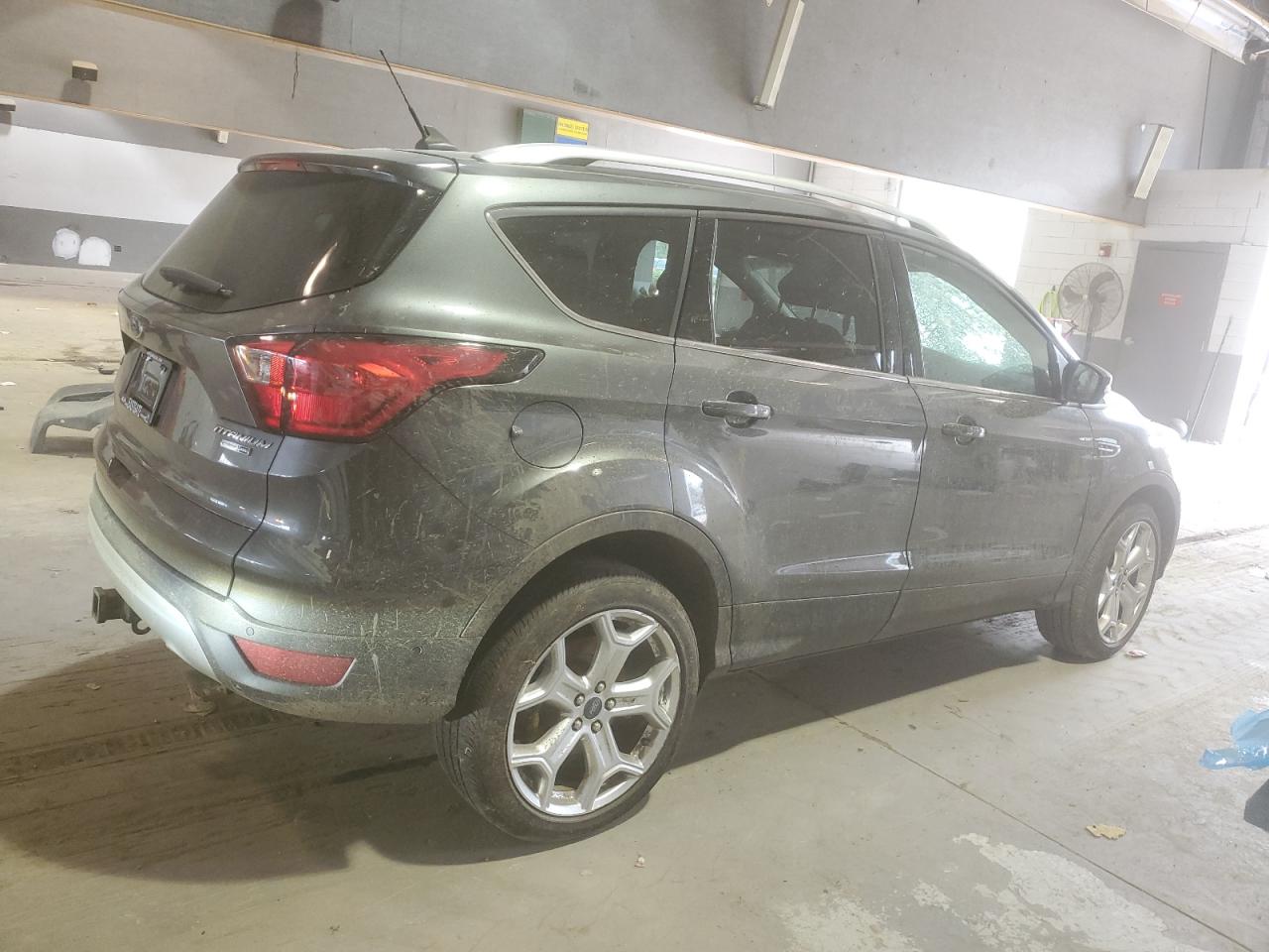 Lot #2662324125 2019 FORD ESCAPE TIT