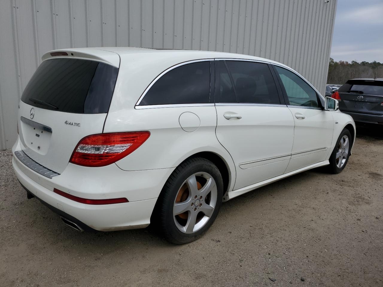 4JGCB5HE6CA137555 2012 Mercedes-Benz R 350 4Matic