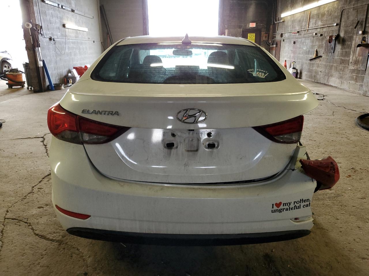 5NPDH4AE5FH627168 2015 Hyundai Elantra Se